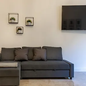 San Babila - Luxury Milanese , Milan Italie
